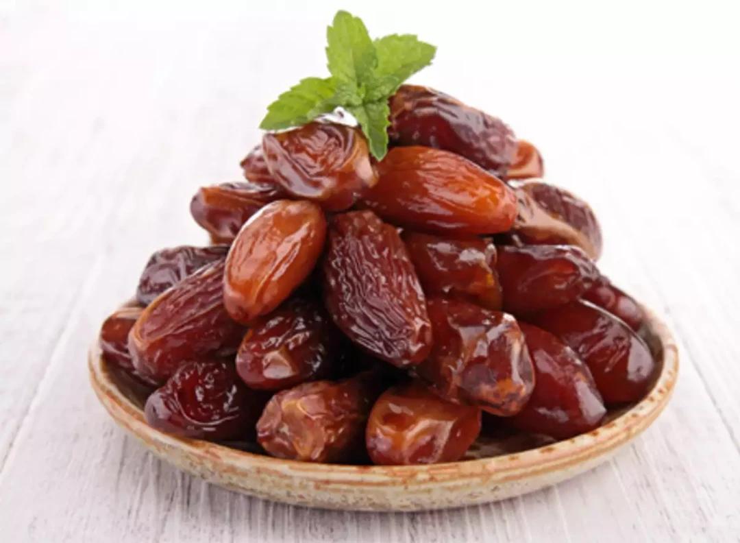 Dates / பேரிச்சம் பழம் - product media